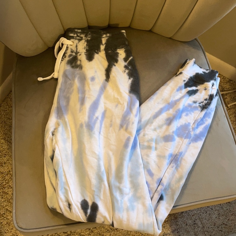 Women’s Tie Dye Joggers Size Medium